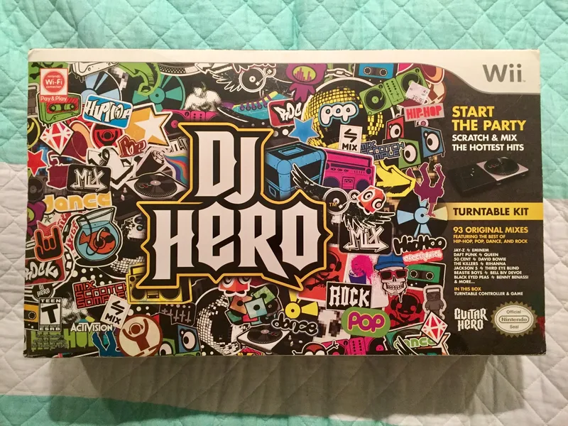 DJ Hero Turntable Bundle (WII)